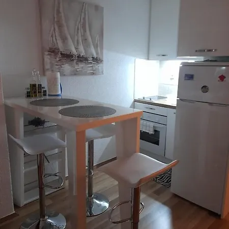 Appartamento Petani Zara